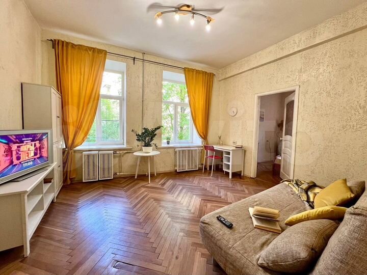 2-к. квартира, 45 м², 2/6 эт.