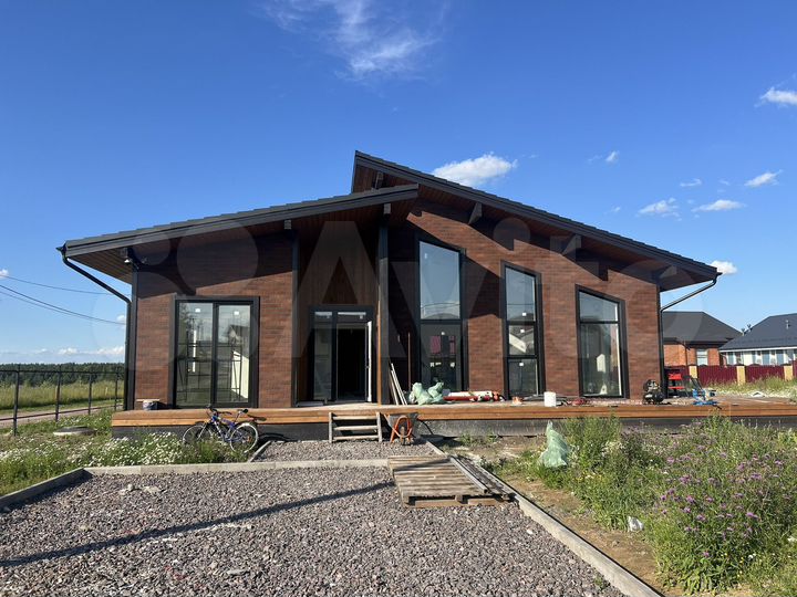 Коттедж 166 м² на участке 11,8 сот.