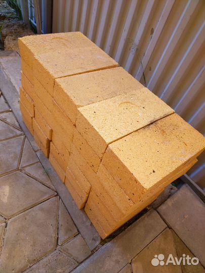 Кирпич огнеупорный, печной шамотный