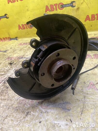 Кулак задний правый Bmw 3-Series E46 M43B19 1998