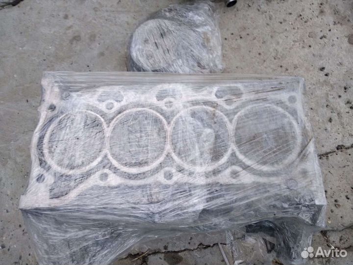 Двигатель от Toyota Corolla e 150 1zr fe