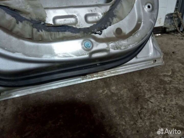 Дверь задняя hyundai santa fe 1