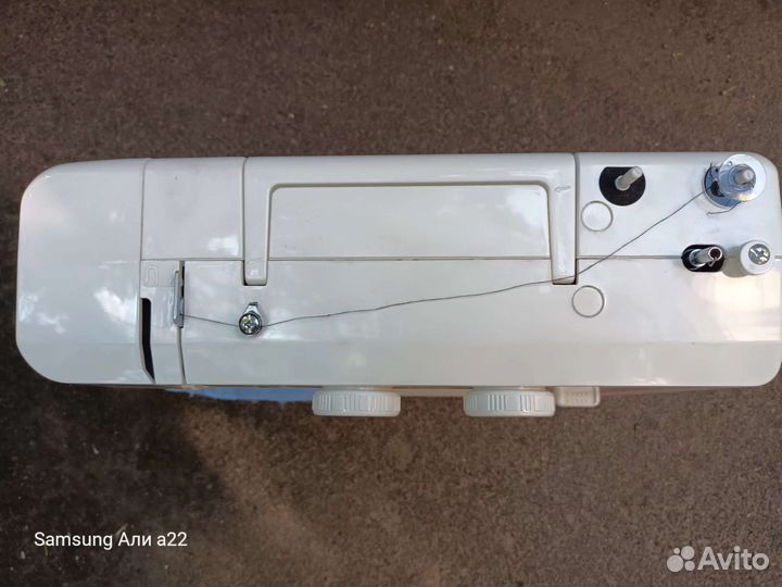 Швейная машина Janome 1715