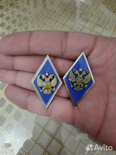 Значок об окончании военного института