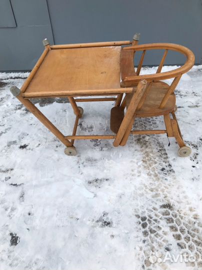 Стульчик для кормления