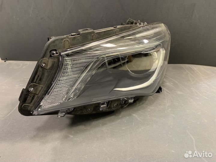 Mercedes CLA W117 Bi-xinon фара левая