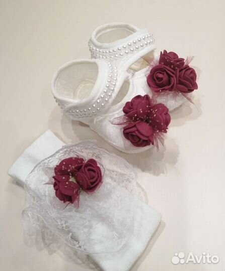 Набор повязка и пинетки для новорождённых