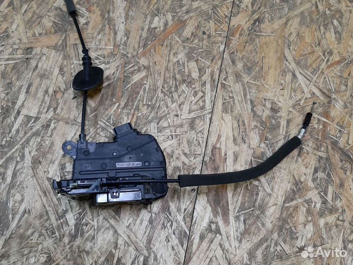 Замок двери задней левой Рено Каптюр