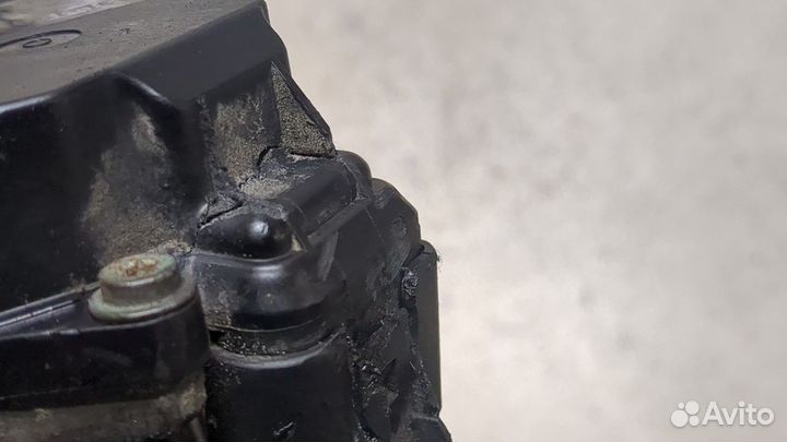 Заслонка дроссельная Audi A3 (8P), 2010