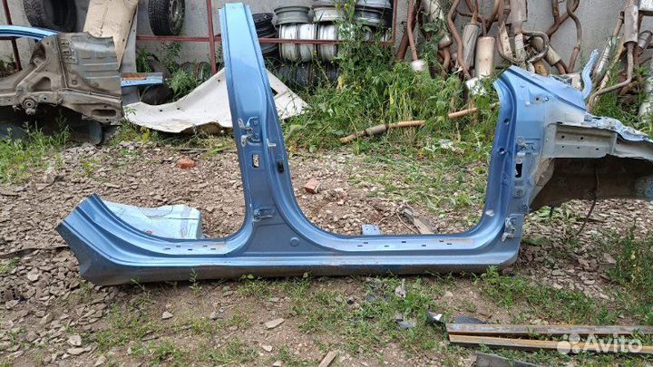 Порог со средней стойкой правый Hyundai I30