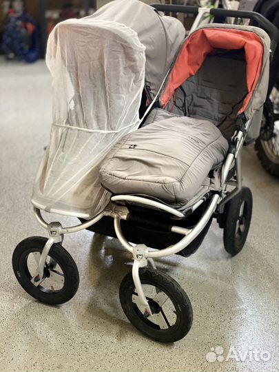 Коляска для двойни bumbleride indie twin