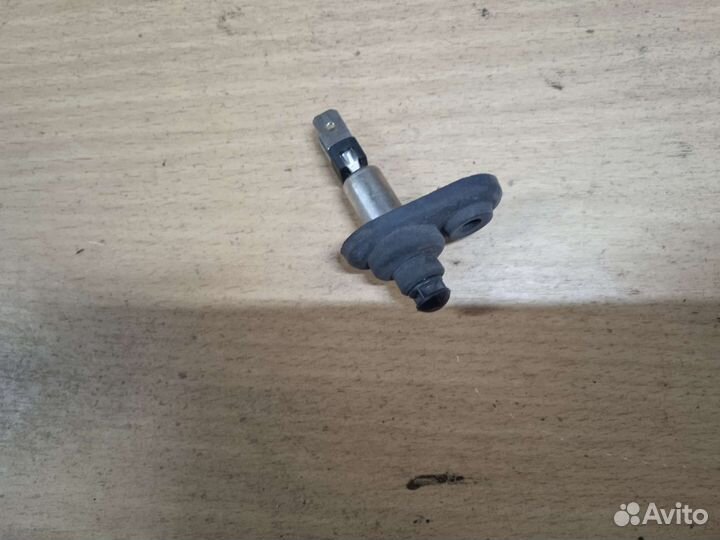 Концевой выключатель к-кт. BMW E28 бмв 5 E28