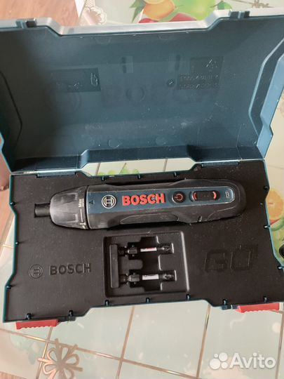 Электроотвертка bosch go2