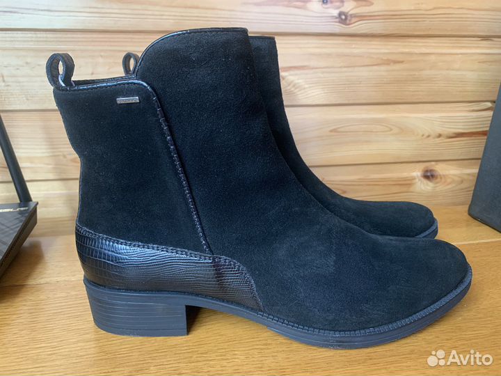 Ботинки женские