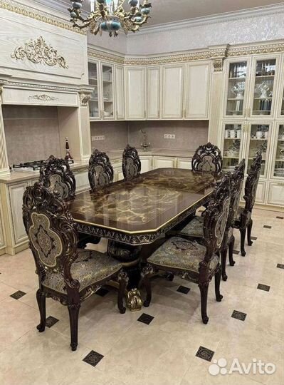 Столы и стулья. Комплект