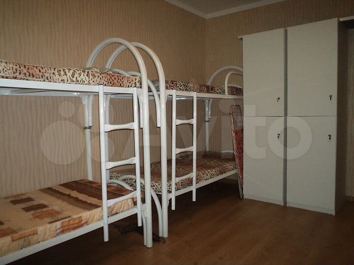 Комната 22 м² в 5-к., 1/9 эт.