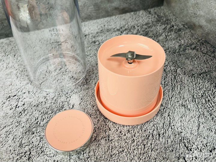 Портативный блендер Fresh Juice