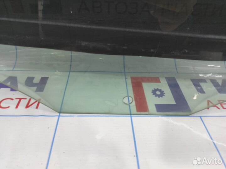 Стекло двери задней правой Volkswagen Polo Sedan