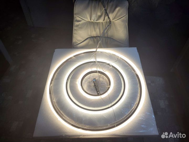 Люстра потолочная светодиодная новая
