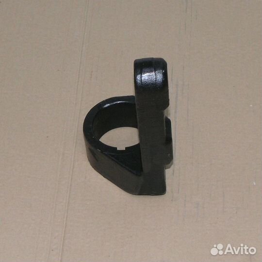 Кронштейн стабилизатора камаз нижний левый