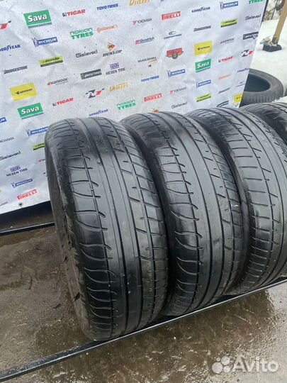 Tigar High Performance 215/60 R16 99V