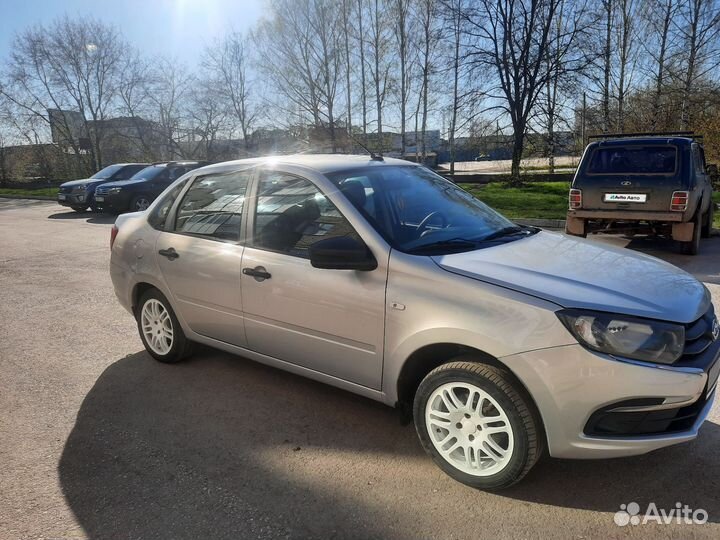 LADA Granta 1.6 МТ, 2019, 130 000 км