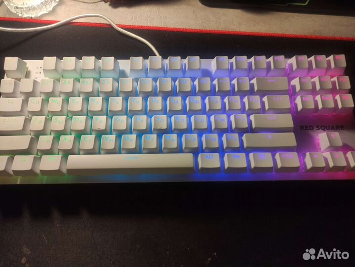Red square keyrox tkl