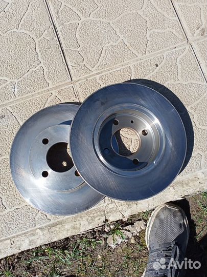 Тормозные диски чери амулет, пассат в3, гольф3