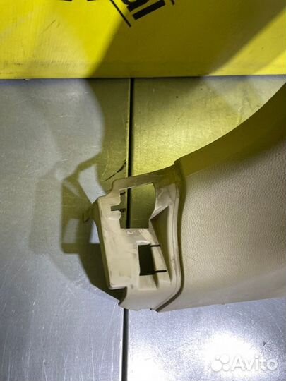 Обшивка стойки центральная правая Infiniti Fx35