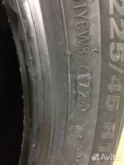 Kumho WinterCraft Ice Wi32 225/45 R17 94T