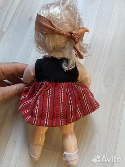 Кукла в национальном костюме