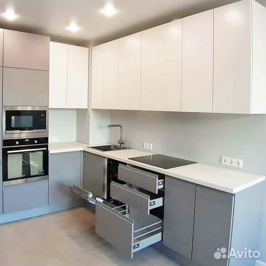 Кухня под потолок из мдф на заказ, цех в Москве