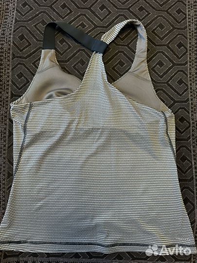 Спортивный топ бра nike m