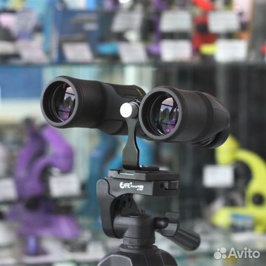 Полевой бинокль Nikon Aculon A211 10x42