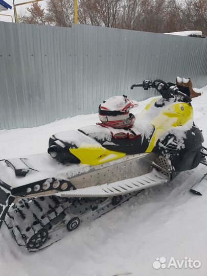 Yamaha nitro rfx10st2