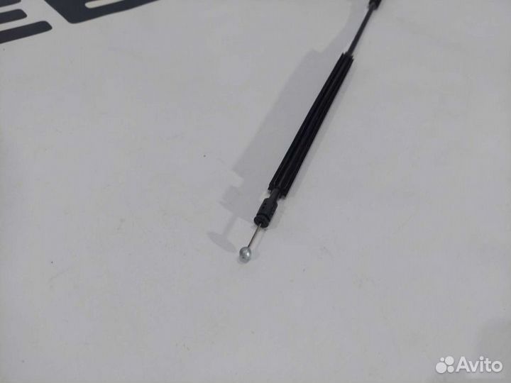 Трос замка капота короткий Volkswagen Polo