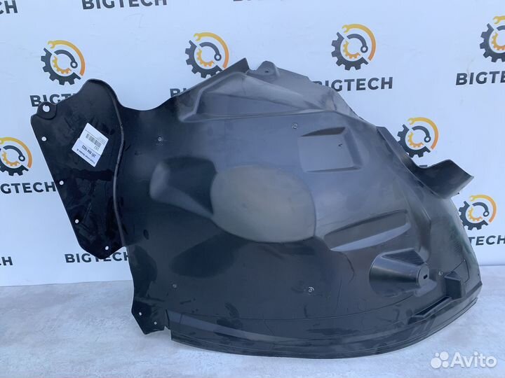 Подкрылок передний Mercedes W251 A2518841822