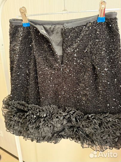 Юбка с пайетками черная l
