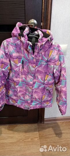 Зимняя куртка б/у для девочек