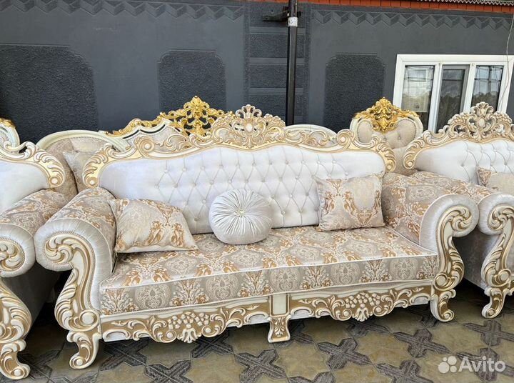 Диван и кресла комплект мебели