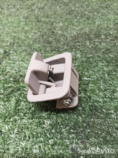 Крючок для одежды Audi Audi A8 4E 2002-2007