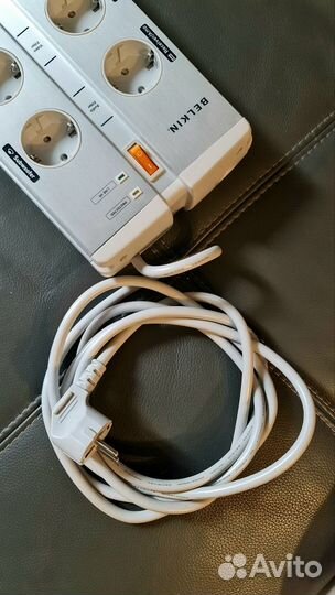 Belkin Pure AV Isolator 8 (F9G823en3M)