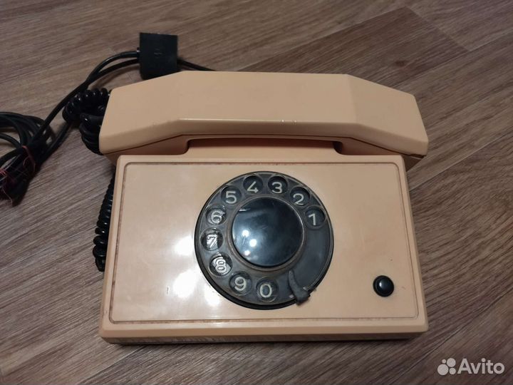 Старый телефон СССР