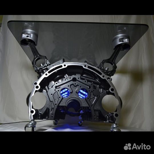 Столы из двигателя V12 под заказ