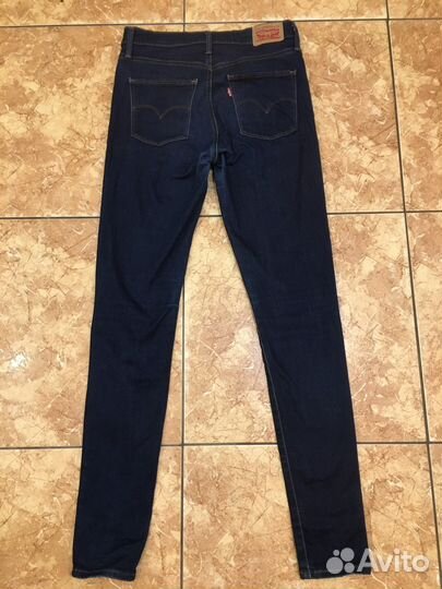 Джинсы levis