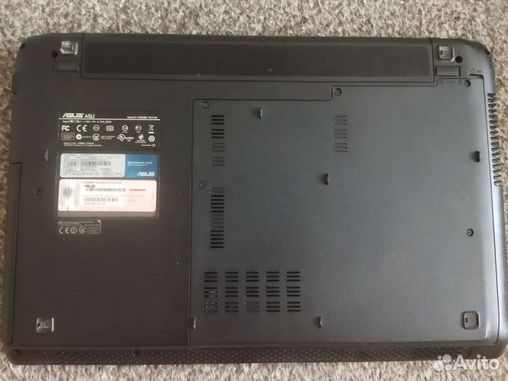 Asus A52J Intel core i3; 3 gb