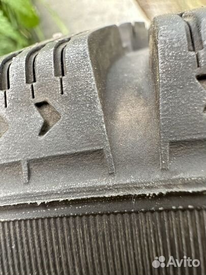 Pirelli Formula Ice 215/65 R16 98T