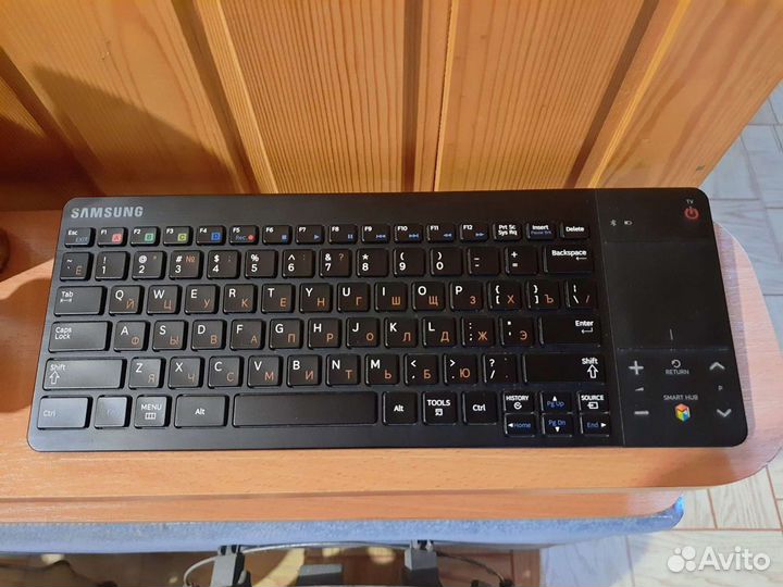 Беспроводная клавиатура с тачпадом для телевизора