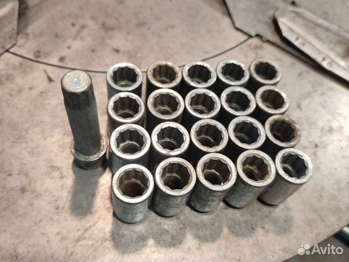 Колесные гайки 12 х 1.5 х 36 мм