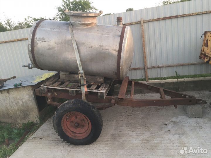 Емкость для воды бу